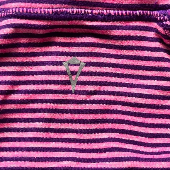 Ivivva Run Your Heart Out Pullover 1/2 Zip Pink Purple Surge MVP Stripe Sz 12 - Picture 9 of 12